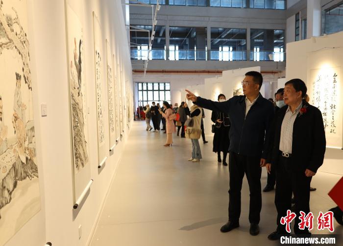 書畫巡回展一角?！∶窠ǜ＝ㄊ∥﹫D
