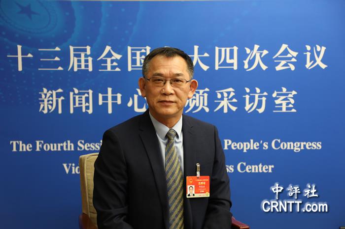 全國人大代表、全國臺聯(lián)副會長、江蘇省臺聯(lián)會長鄒振球（中評社資料圖）