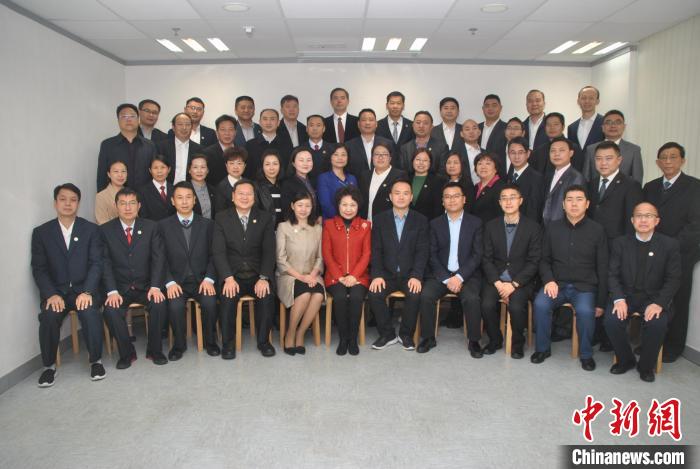 2018年貴州千人赴港培訓計劃生態(tài)文明建設與環(huán)境保護專題培訓班(資料圖)?！∠愀劢鹑诠芾韺W院供圖