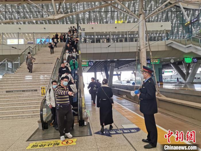 武漢恢復(fù)直達香港高鐵鄂港交流再添便利通道