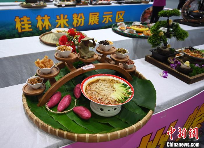 圖為參賽作品展示?！钪拘?攝