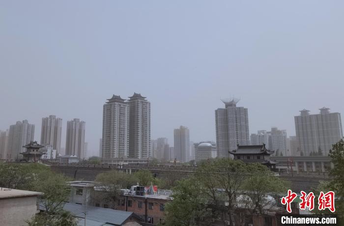 陜西發(fā)布沙塵暴黃色預(yù)警西安出現(xiàn)嚴重污染天氣