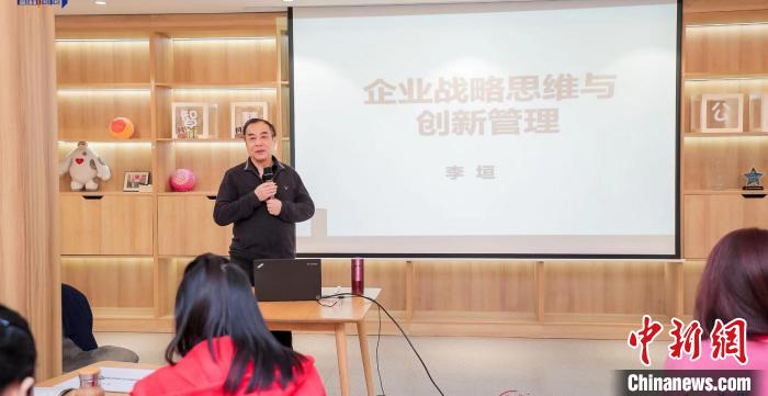 “自由·向尚”創(chuàng)新坊活動(dòng)現(xiàn)場(chǎng)?！↑S浦區(qū)委統(tǒng)戰(zhàn)部供圖