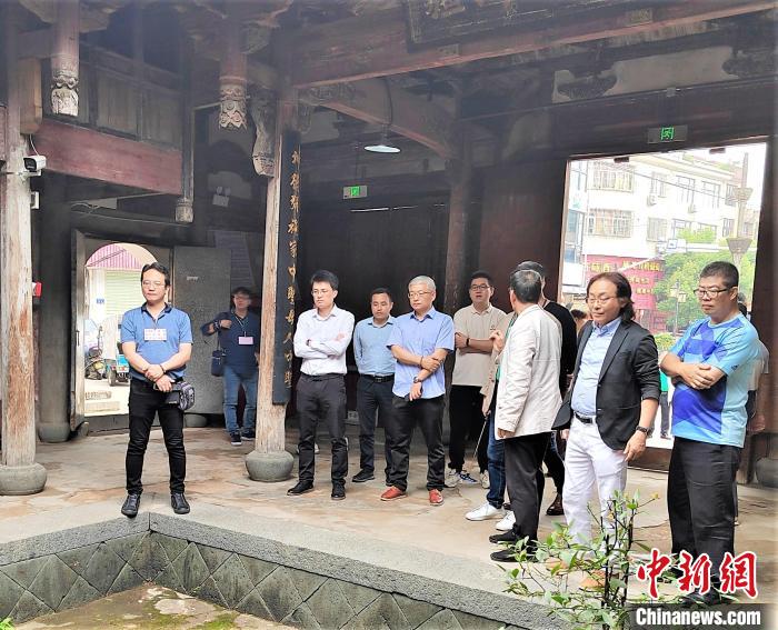 福建金門馬祖地區(qū)建筑師公會參觀點(diǎn)頭鎮(zhèn)媽祖天后宮?！罱ㄆ?攝