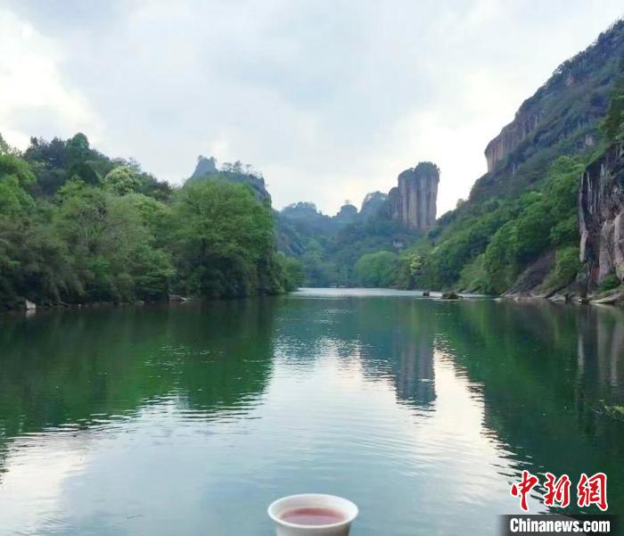 武夷山水美如畫(huà)?！堺惥?攝