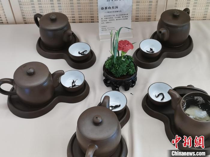 武夷山茶類(lèi)美食?！”R美齡 攝