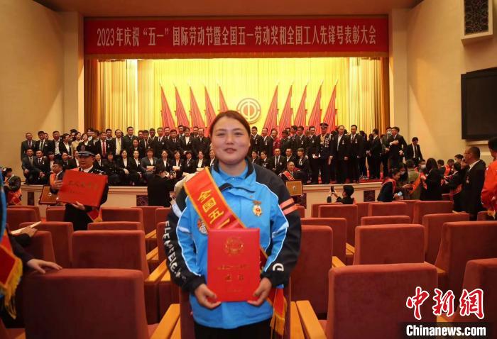 全國五一勞動獎章獲得者、女騎手田丹：“所做的一切都挺值”