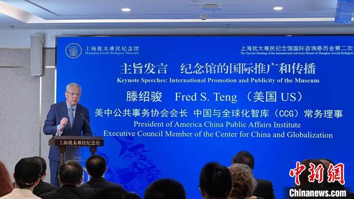 美中公共事務(wù)協(xié)會(huì)會(huì)長、中國與全球化智庫(CCG)常務(wù)理事滕紹駿發(fā)表演講 樊中華 攝