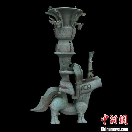 銅獸馱跪坐人頂尊銅像?！∷拇ㄊ∥奈锟脊叛芯吭汗﹫D