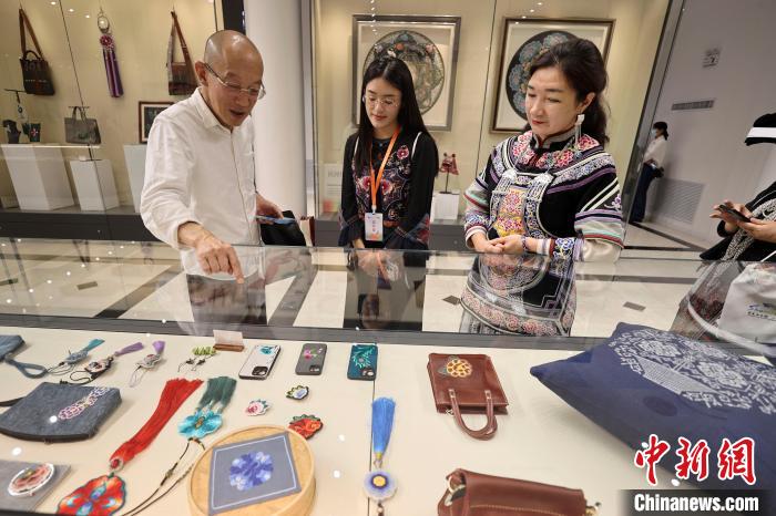 中國(guó)非遺如何可持續(xù)發(fā)展？走進(jìn)現(xiàn)代生活方顯真正活力