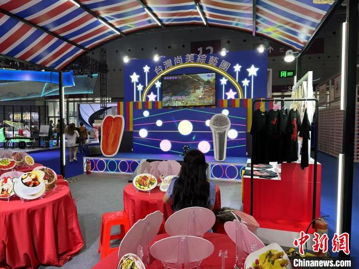 深圳文博會(huì)，臺(tái)商搭棚“辦桌” ?！》絺ケ?攝