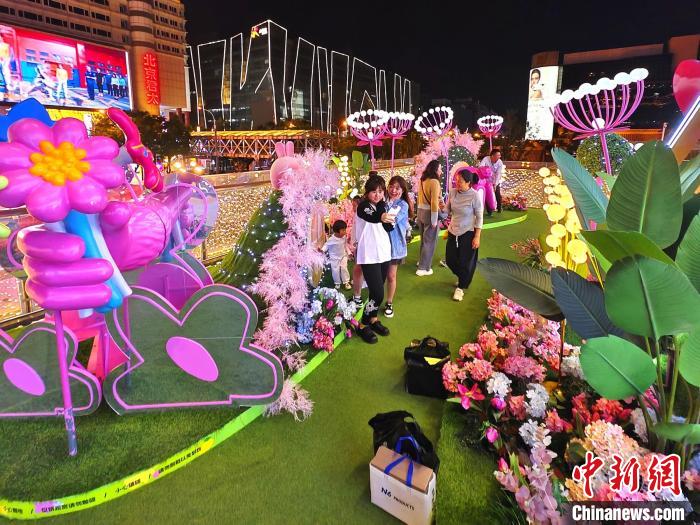 北京西單商圈將致力于打造城市品質(zhì)消費(fèi)體驗(yàn)中心?！”本┦形鞒菂^(qū)供圖
