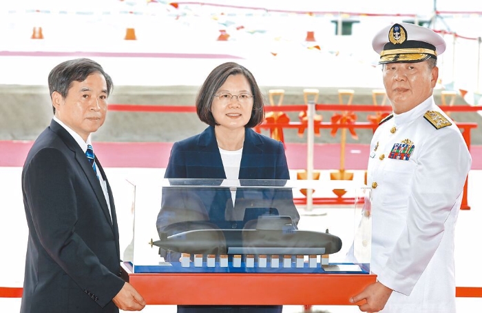 潛艦臺造蔡英文