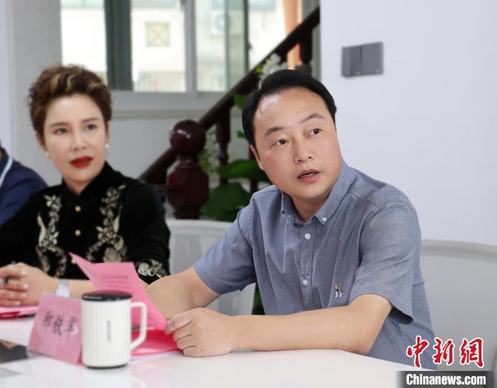寧德市臺(tái)港澳辦主任鄭鐵軍致辭?！稳糨?攝
