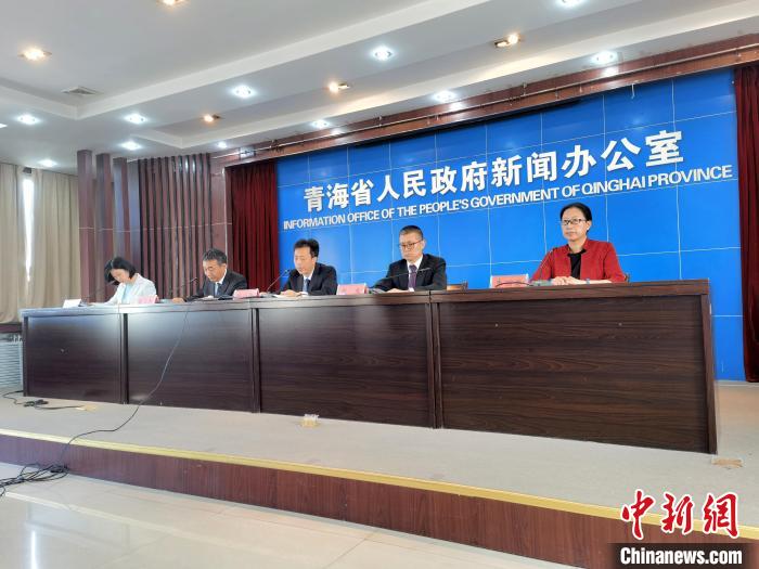 圖為新聞發(fā)布會現(xiàn)場?！∑钤鲚?攝