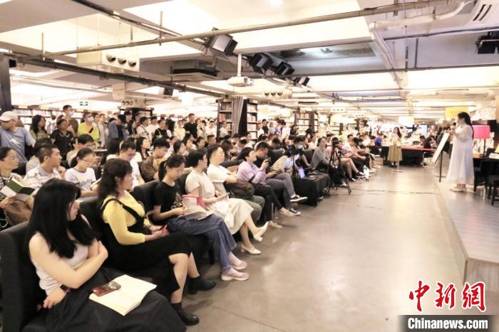 專題講座現(xiàn)場。　南京先鋒書店供圖