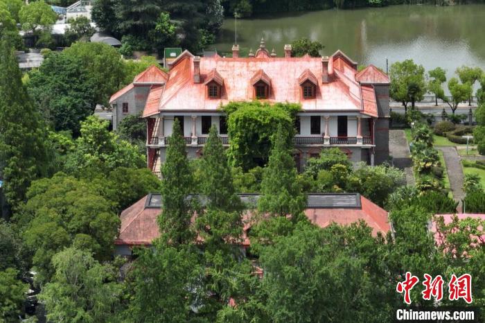 濠南別業(yè)是張謇先生的故居，建于1914年，如今是全國重點(diǎn)文物保護(hù)單位南通博物苑的重要組成部分?！°蟛?攝