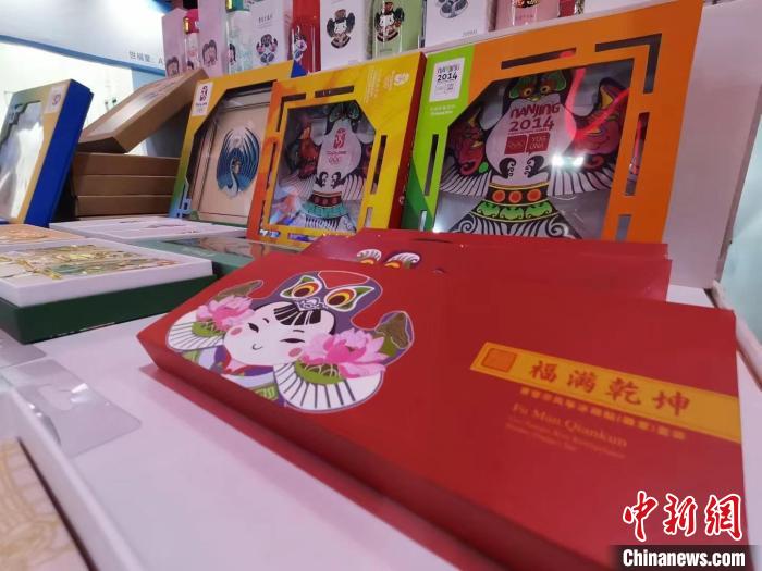 圖為“曹氏風(fēng)箏”的文創(chuàng)產(chǎn)品。　繆伯剛供圖