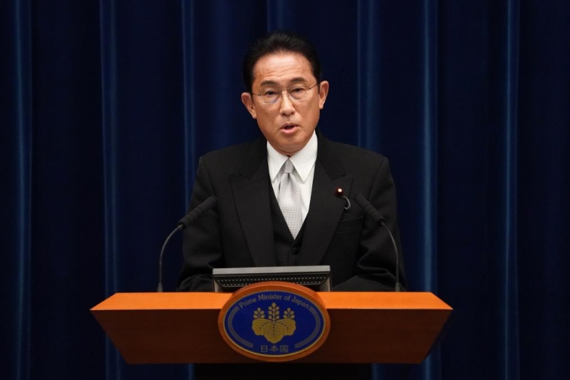 2021年10月4日，日本首相岸田文雄在日本東京首相官邸召開(kāi)記者會(huì)。新華社發(fā)（Pool圖片 花井亨攝）