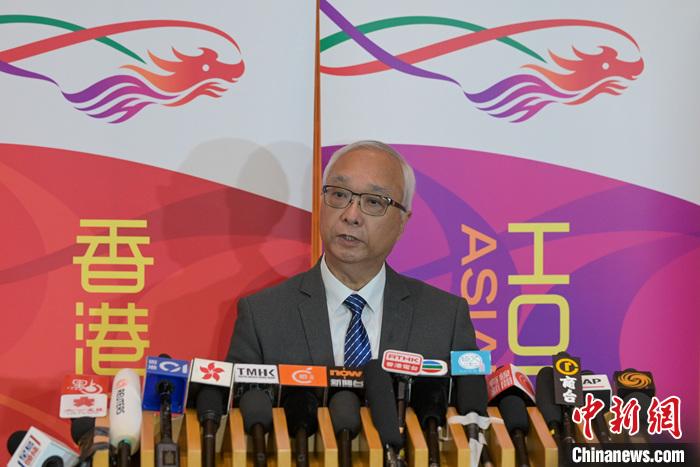 8月22日，香港特區(qū)政府環(huán)境及生態(tài)局局長謝展寰會(huì)見傳媒時(shí)表示，因應(yīng)日本福島核污染水排放計(jì)劃，由8月24日起，香港將禁止源自東京、福島、千葉、栃木、茨城、群馬、宮城、新潟、長野和埼玉10個(gè)都縣的水產(chǎn)品進(jìn)口。 <a target='_blank' href='/'>中新社</a>記者 陳永諾 攝
