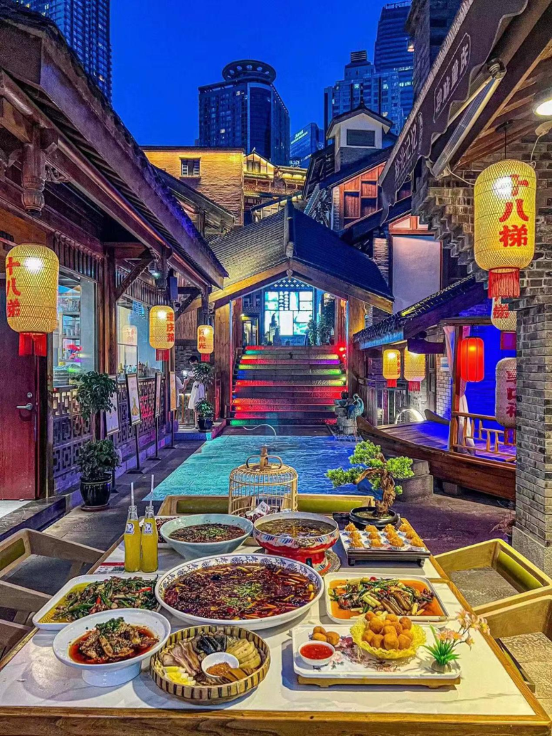 十八梯美食云集。景區(qū)供圖 華龍網(wǎng)發(fā)