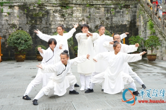八極拳、玄功刀、龍華拳、太乙玄門劍…… 武當武術看這里