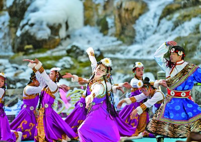 九寨溝第十九屆國(guó)際冰瀑旅游節(jié)開幕