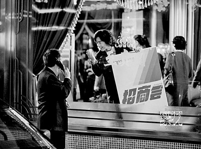 《繁花》中，時(shí)代才是看不見的主角