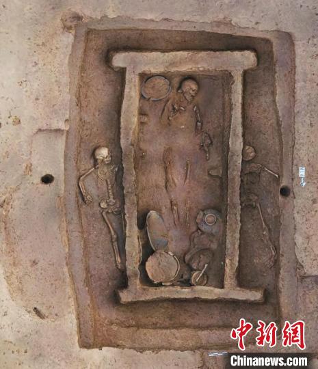 山西絳縣西吳壁遺址商代墓地編號(hào)M16墓葬正射影像圖。(山西省考古研究院 提供).jpeg