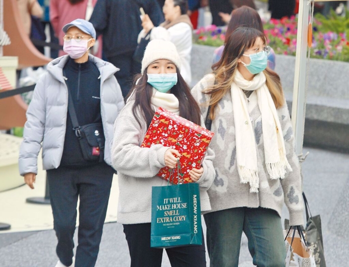 冷氣團仍持續(xù)影，各地天氣寒冷。（本報資料照片）