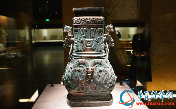 單五父壺，西周晚期(公元前885年-前771年)，2003年眉縣楊家村窖藏出土。(攝影：虞鷹)