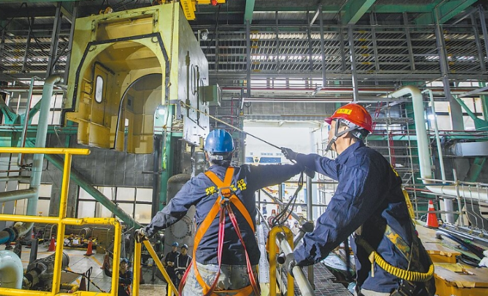 圖為臺(tái)電大潭電廠全廠停機(jī)，安排715人次進(jìn)行機(jī)組點(diǎn)檢工作