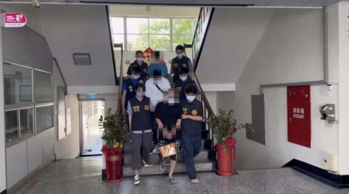 臺南市警局刑警大隊破獲以名人“曹興誠”為幌子的詐騙投資群組