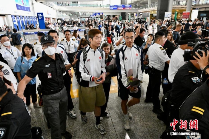 圖為張家朗回港。<a target='_blank' href='/' >中新網(wǎng)</a>記者 李志華 攝