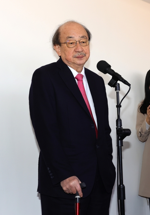 民進(jìn)黨立法院黨團(tuán)總召柯建銘（見圖）今在朝野協(xié)商前受訪。（劉宗龍攝）